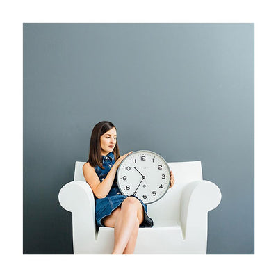 Modern Grey Wall Clock - Minimalist - Newgate Echo NUMTHR129PGY (lifestyle) 1 copy